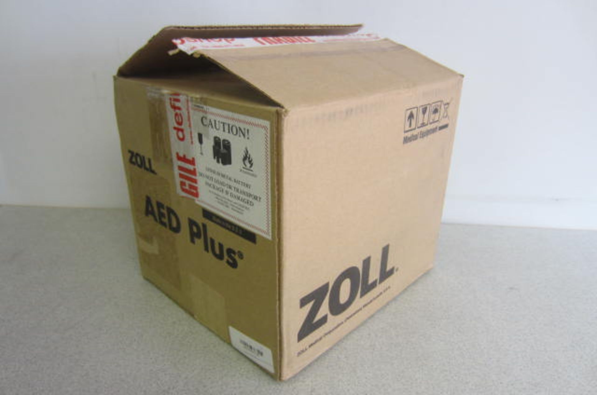 Zoll AED Plus Automated External Defibrillator. Complete In Box, Purchased September 2014 and as - Image 6 of 6