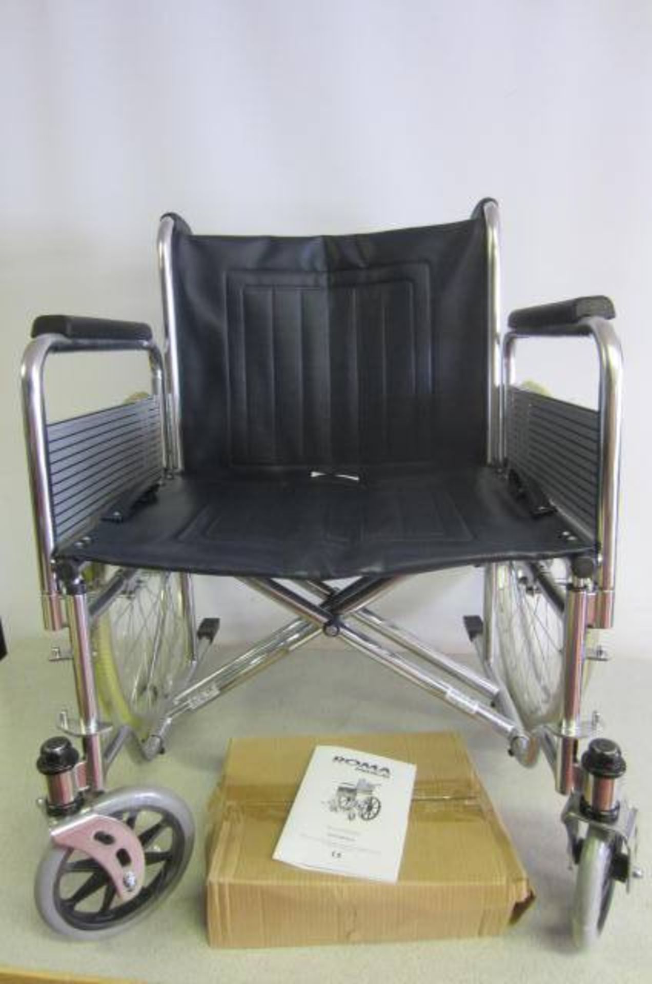 Roma Medical Heavy Duty Self Propelled Wheel Chair, Model 1472X. In Box as New. RRP £246.00