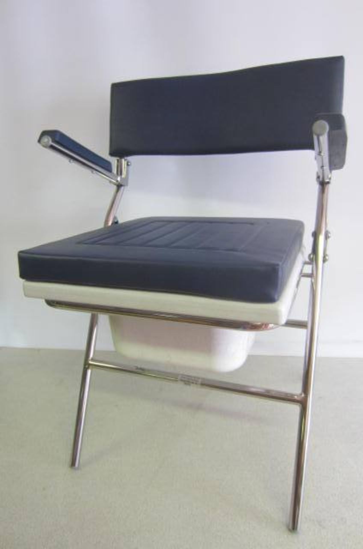 Days Patterson Medical Mobile Commode Chair, Model 512DBAPH. DOM 2014. In Box As New.