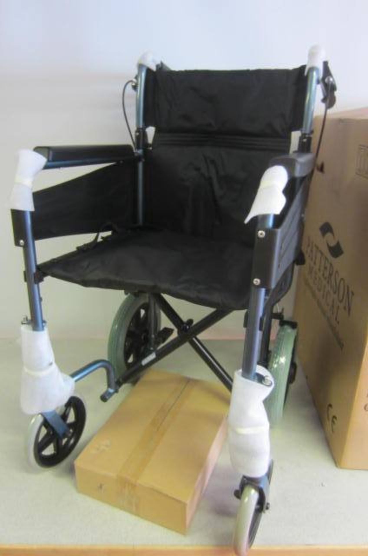 Days Patterson Medical Escape Lite Transit Wheel Chair, Model 338-S. As New In Box. RRP £275.00 - Image 2 of 3