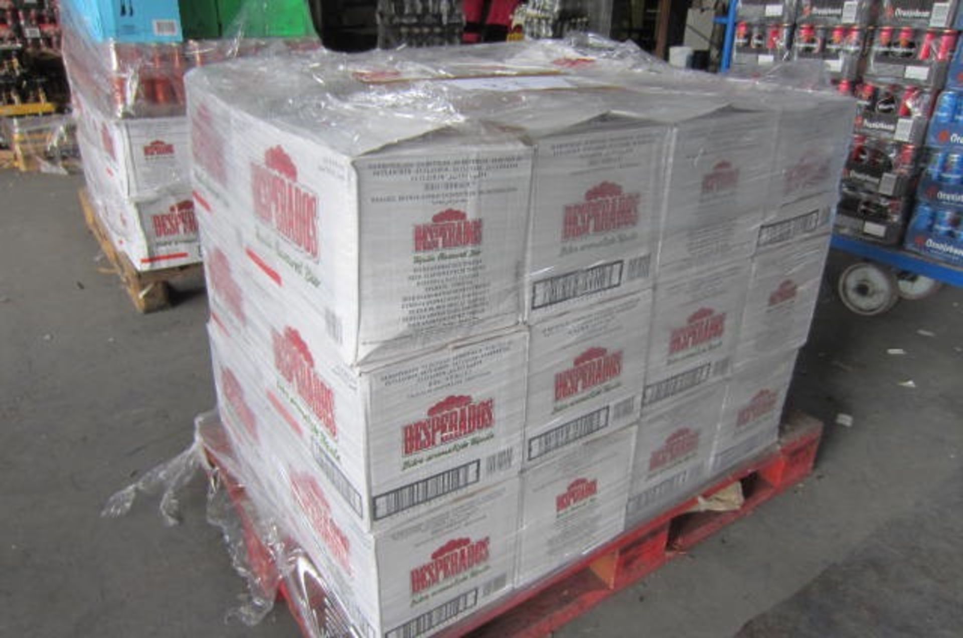 Pallet Containing 24 Cases of 24 Bottles of Desperados Tequilla Beer, 33cl, Sell By Date March 2017 - Image 2 of 3