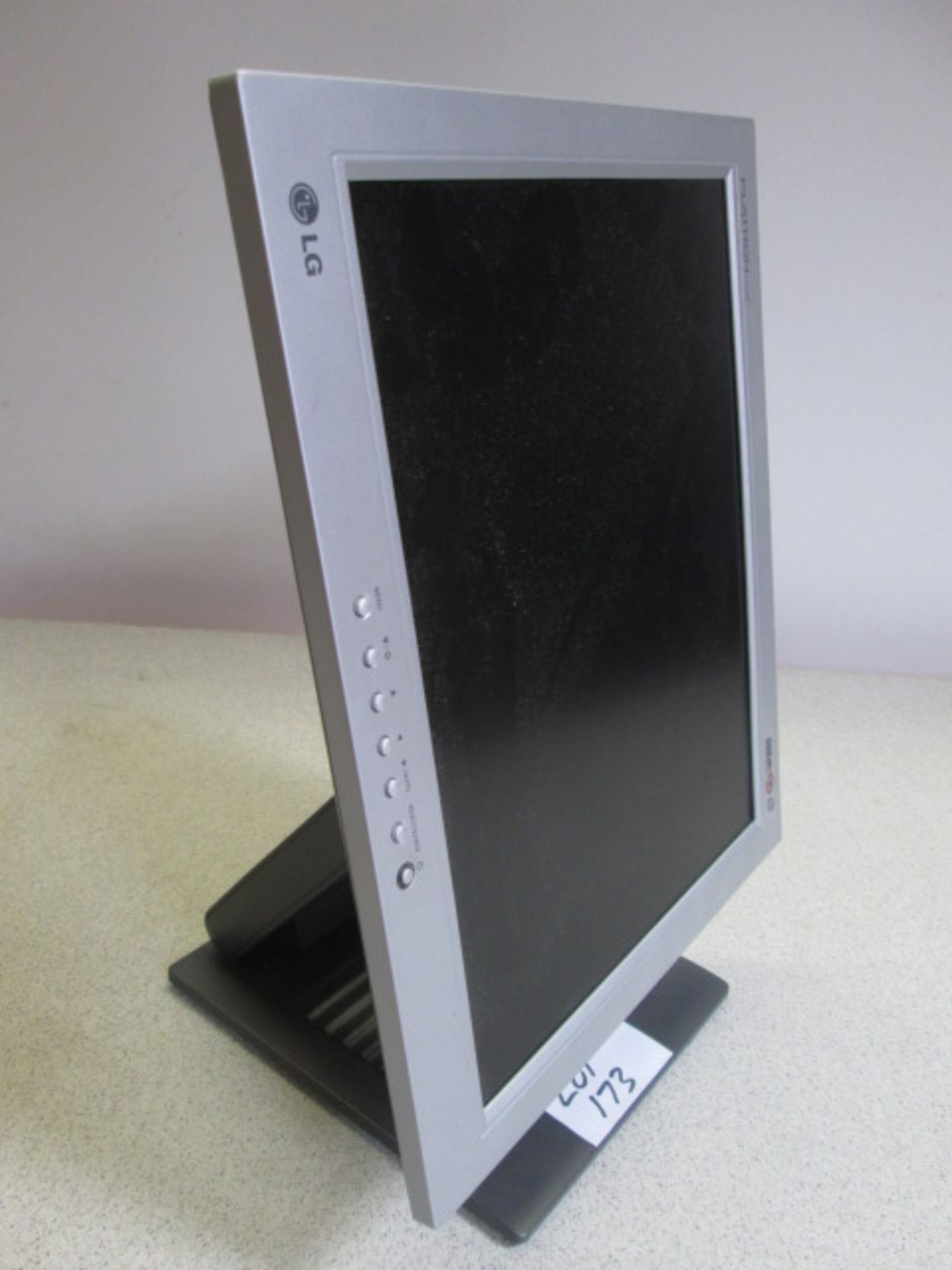 6 x LG Flatron 15" TFT Flatscreen Multi Adjustable Monitors, Model L1510P. Come with Power Supplies - Image 3 of 7