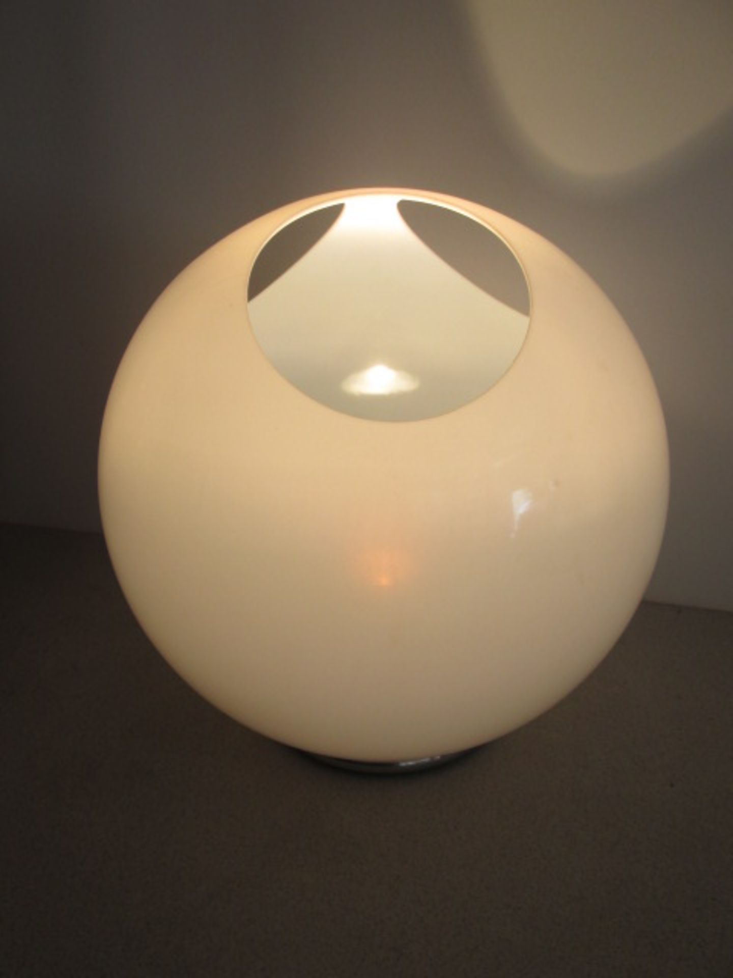 Kundalini Noglobe 50, Made in Italy, Opaque Perspex Table/Floor Lamp on Chrome Base (50cm Dia Globe) - Image 3 of 8