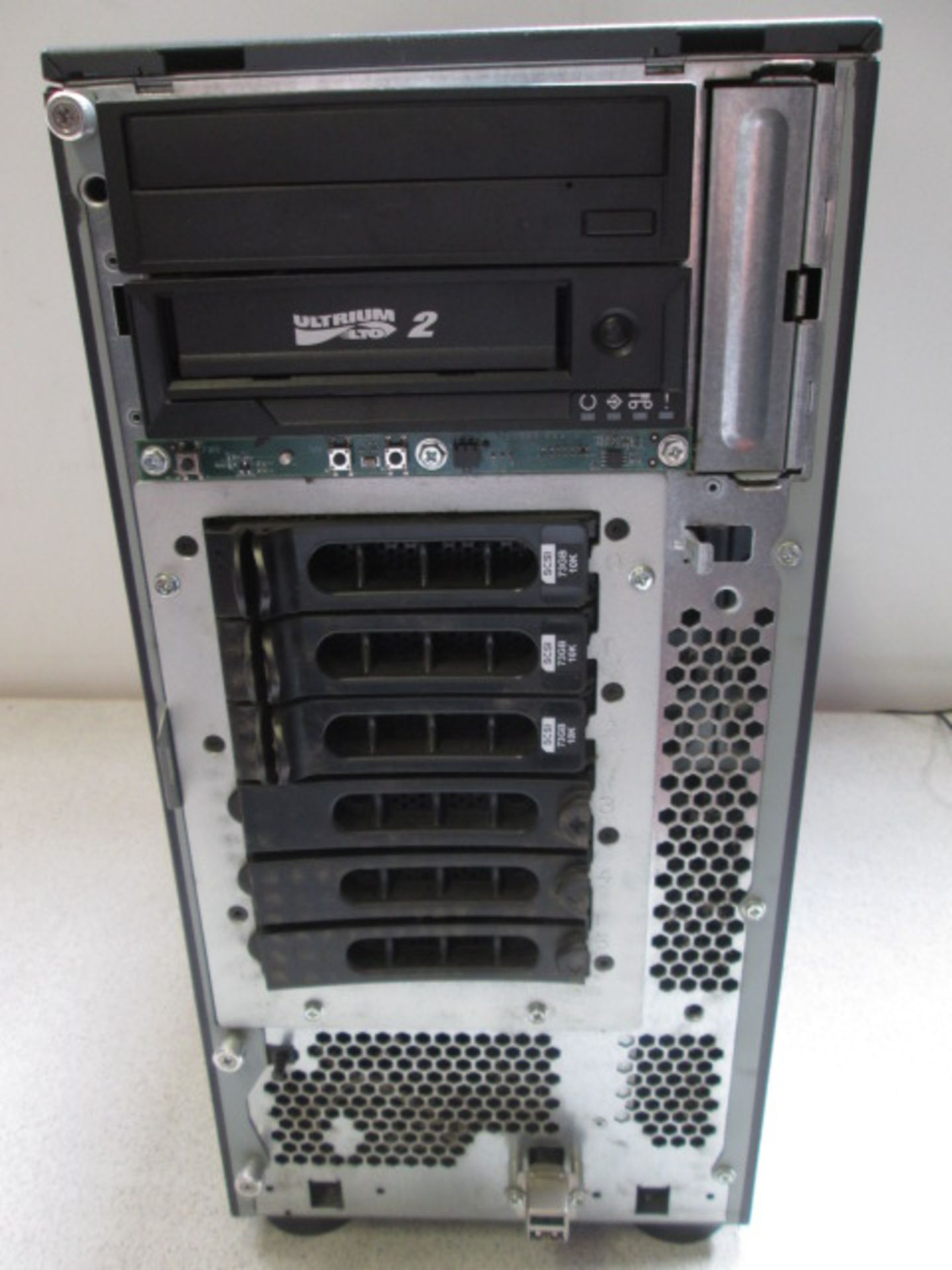 Dell PowerEdge 1800 Server, Intel Xeon CPU @ 3GHz, 2GB RAM, No HDD, 6 SCSI HDD bays, CD ROM drive, - Image 3 of 5