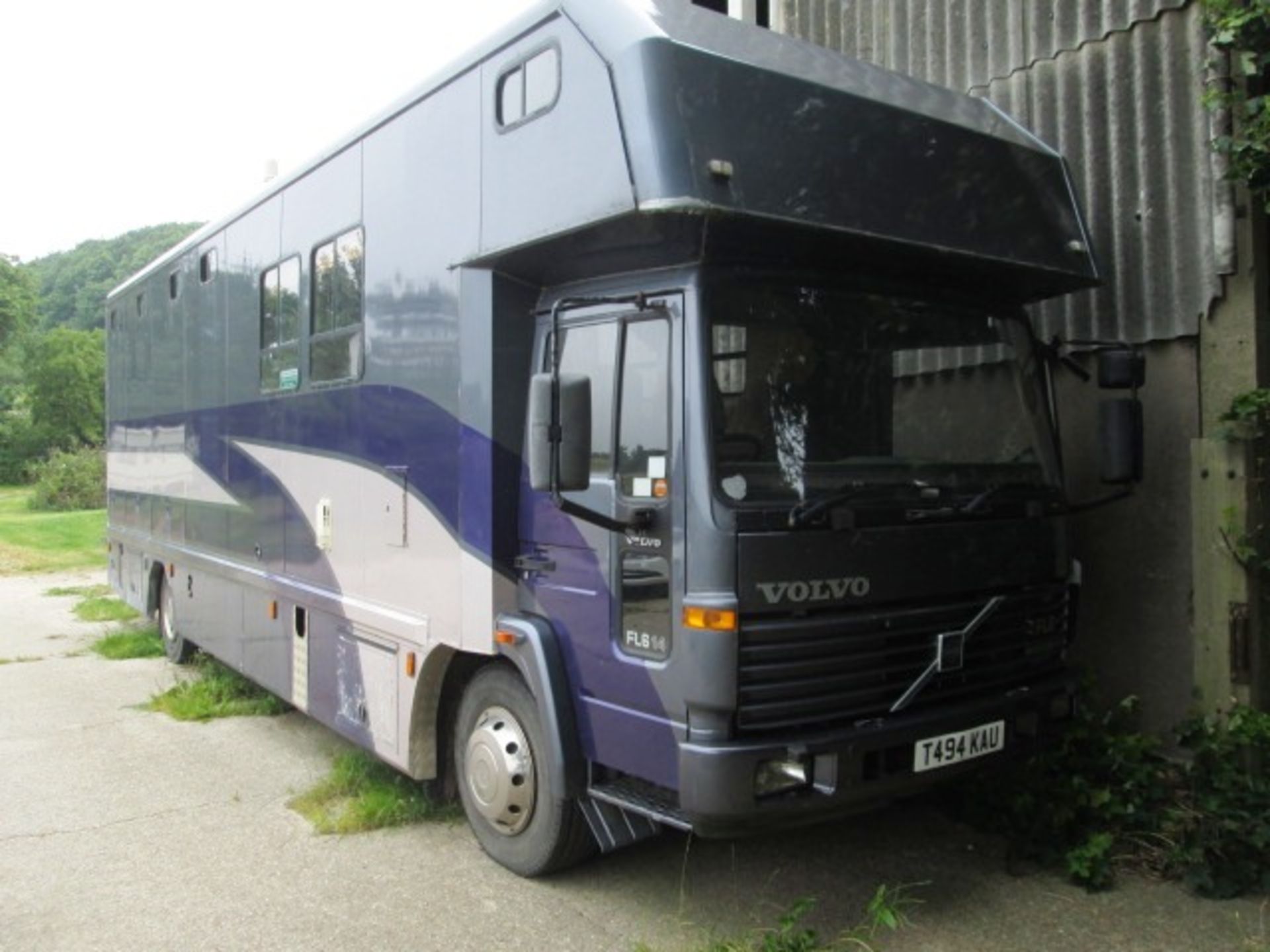 T494KAU - Volvo FL614 4x2 Platform S, 2 Axle Rigid Body 4 Stall Horse Box - Image 3 of 39