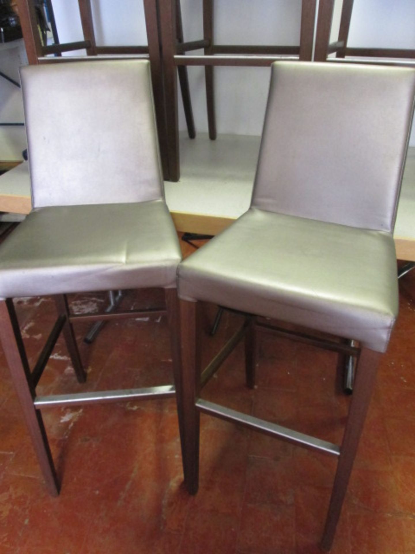 5 x Brilliani High Back Bar Stools, Upholstered in Silver Faux Leather. Made In Italy - Image 2 of 5