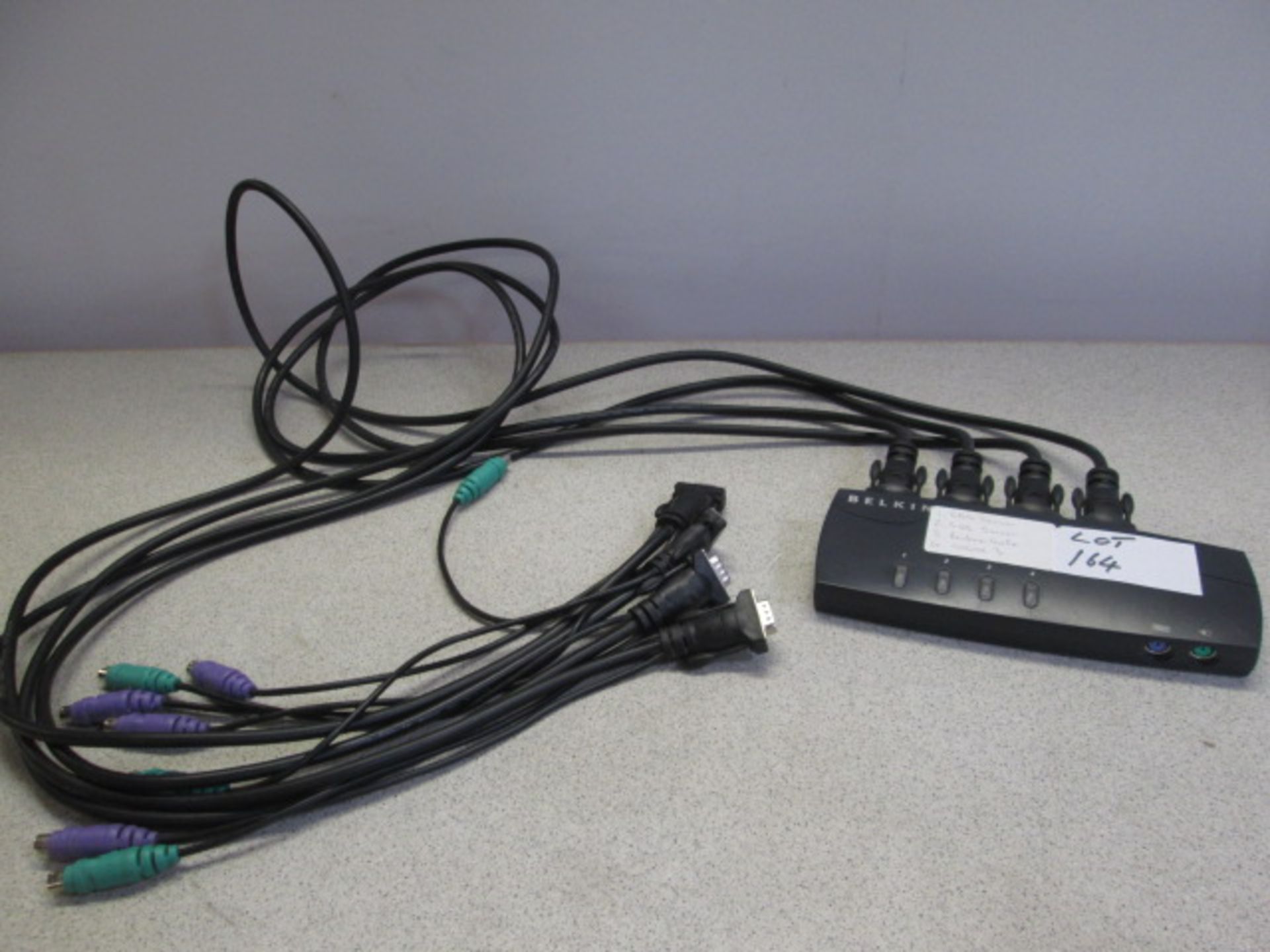 Belkin Omniview 4 Port KVM Switch with Cables