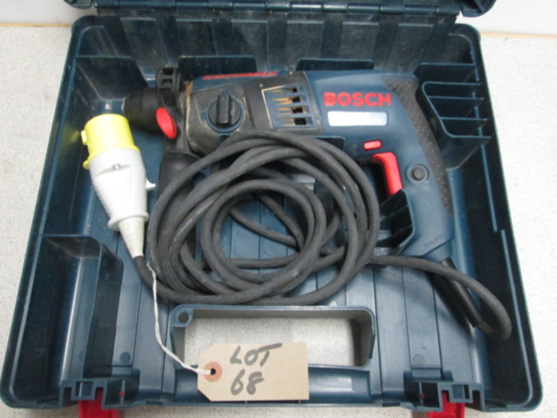 Bosch Hammer GBH-2-18-RE Professional 110v Hammer Drill In Case, with 5 Drill Bits & Instruction - Image 2 of 4