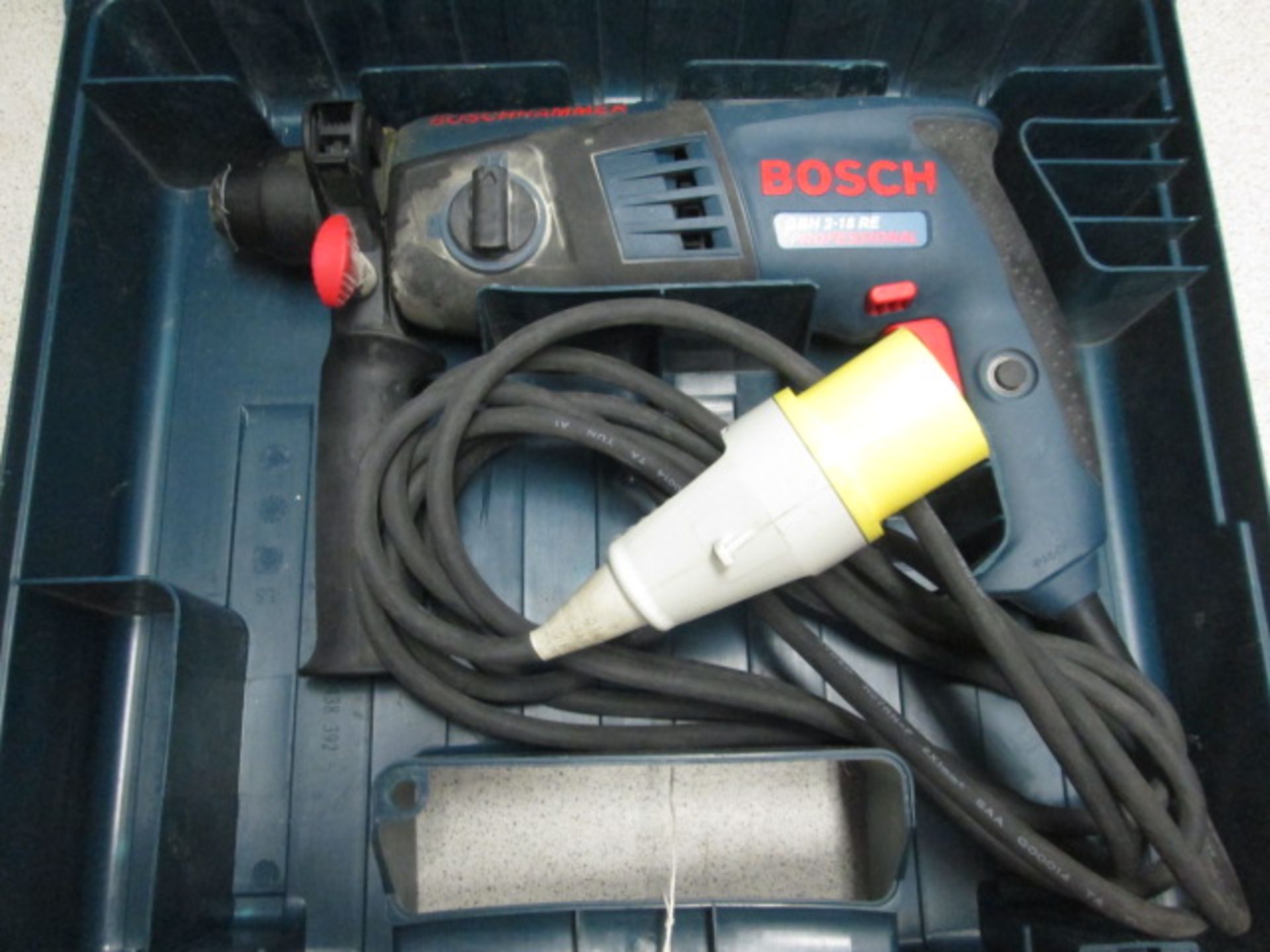 Bosch Hammer GBH-2-18-RE Professional 110v Hammer Drill In Case & Instruction Manual - Image 2 of 3