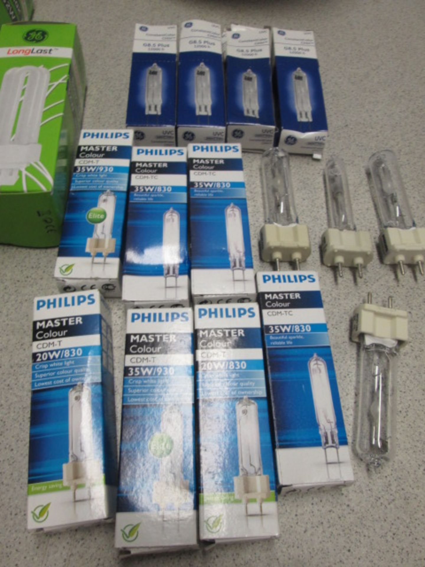 70 x Assorted Bulbs to Include: Longlast, Phillips, Osram, Edison, Sylvania & 1 x Wall Uplighter - Image 7 of 9