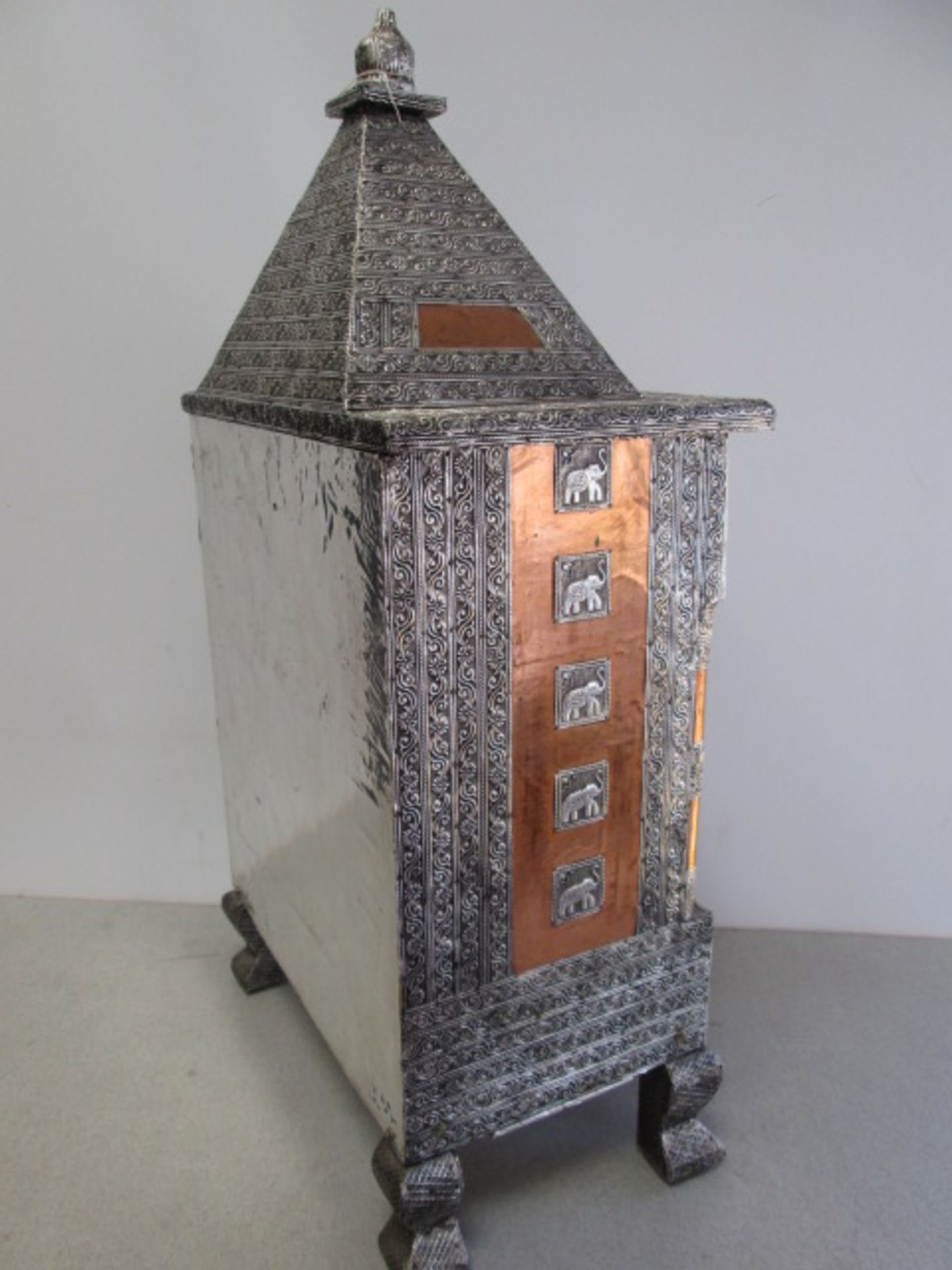 Hindu Daily Prayer Table Temple in Oxidised Copper with 56 Packs of Incense. Size 40" H x 22"W x - Image 8 of 9