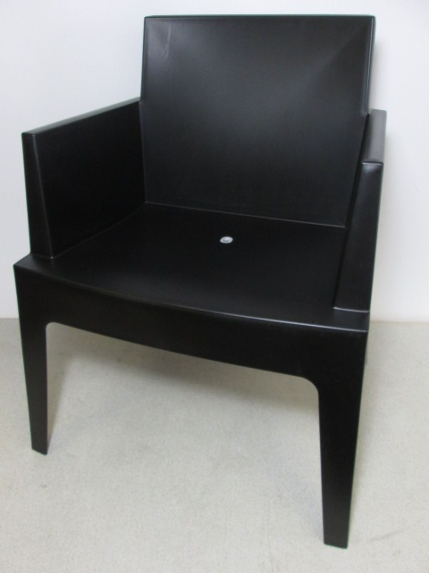 4 x Siesta Recyclable Polypropylene Stacking Outdoor Armchair in Matt Black, Model 058 Box. Comes - Image 6 of 9