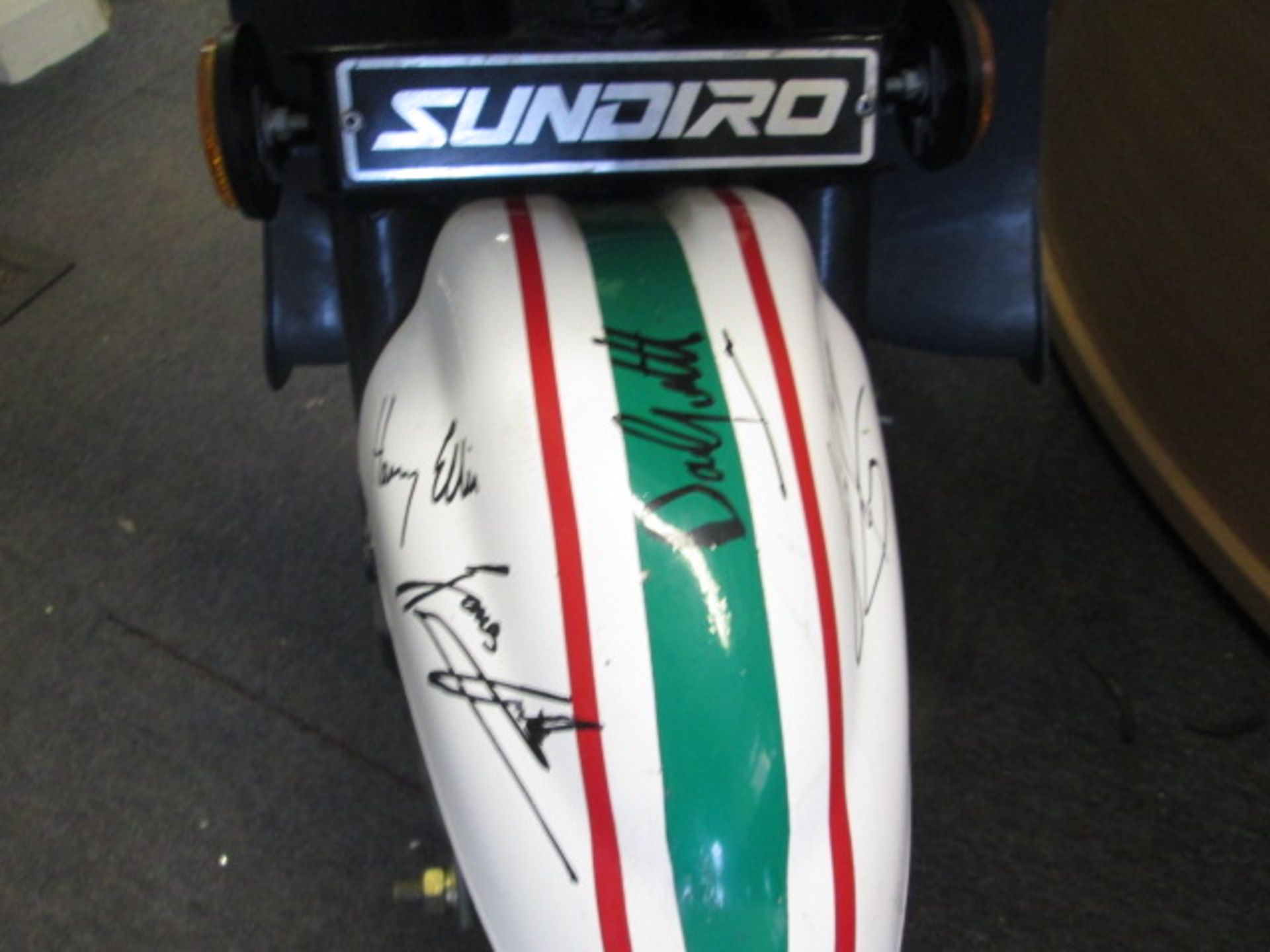 Special Edition Sundiro 50cc Moped, Signed by the Leicester Tiger's Rugby Team. This Moped has - Image 4 of 17