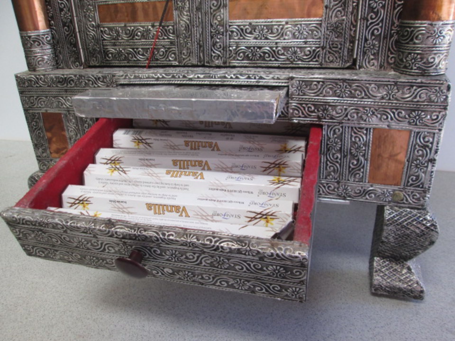 Hindu Daily Prayer Table Temple in Oxidised Copper with 56 Packs of Incense. Size 40" H x 22"W x - Image 2 of 9