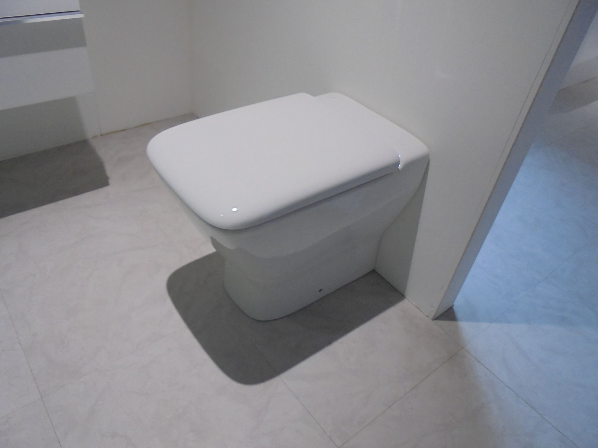 Laufen Ceramic Floor Mounted Toilet Pan with Soft Close Seat. No Cistern. (as New/Ex Display)