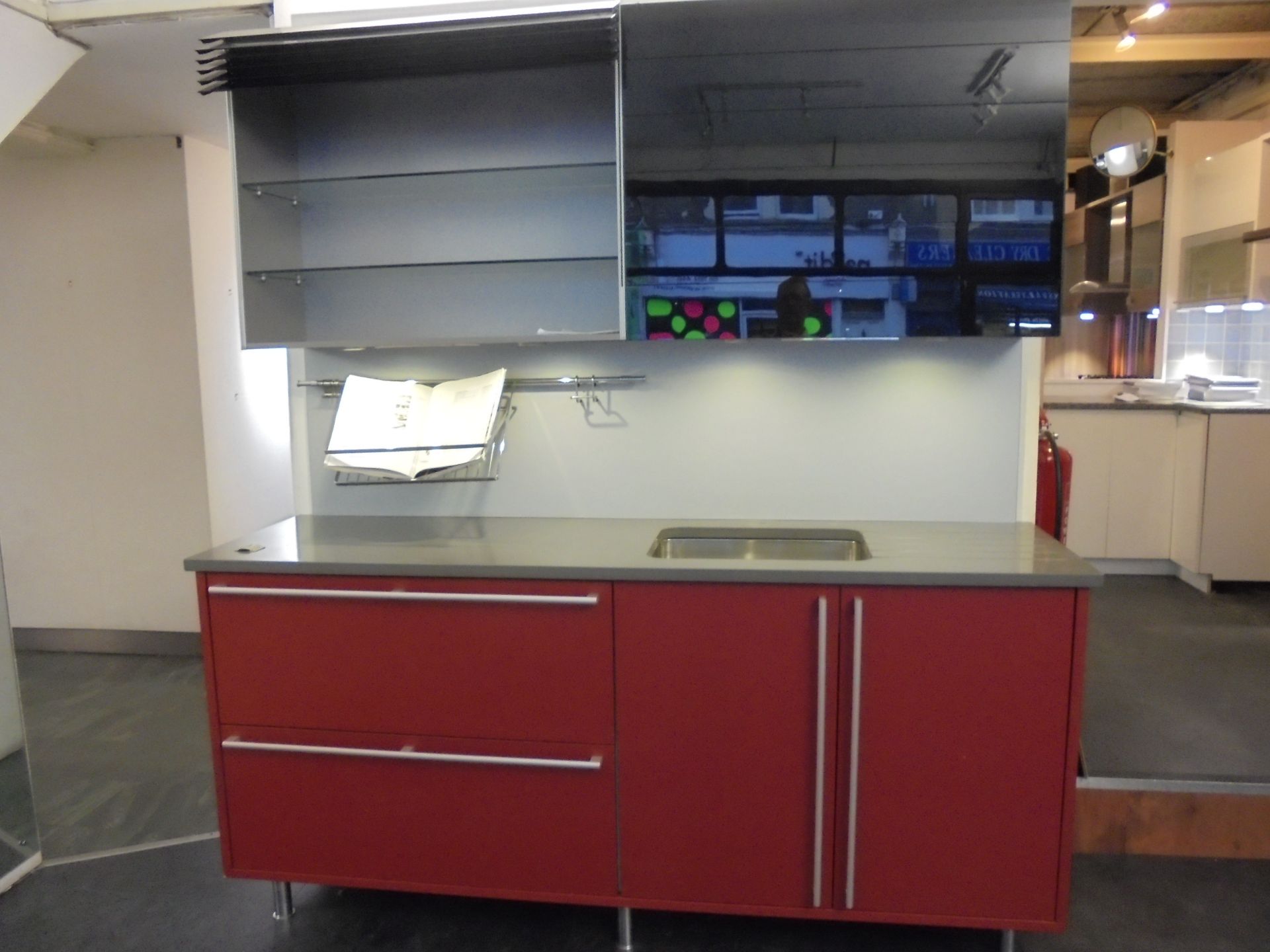 Hacker Kitchen Display in Matt Red. Consists of: 1000mm 2 Deep Drawer Base Unit, 1000mm Double