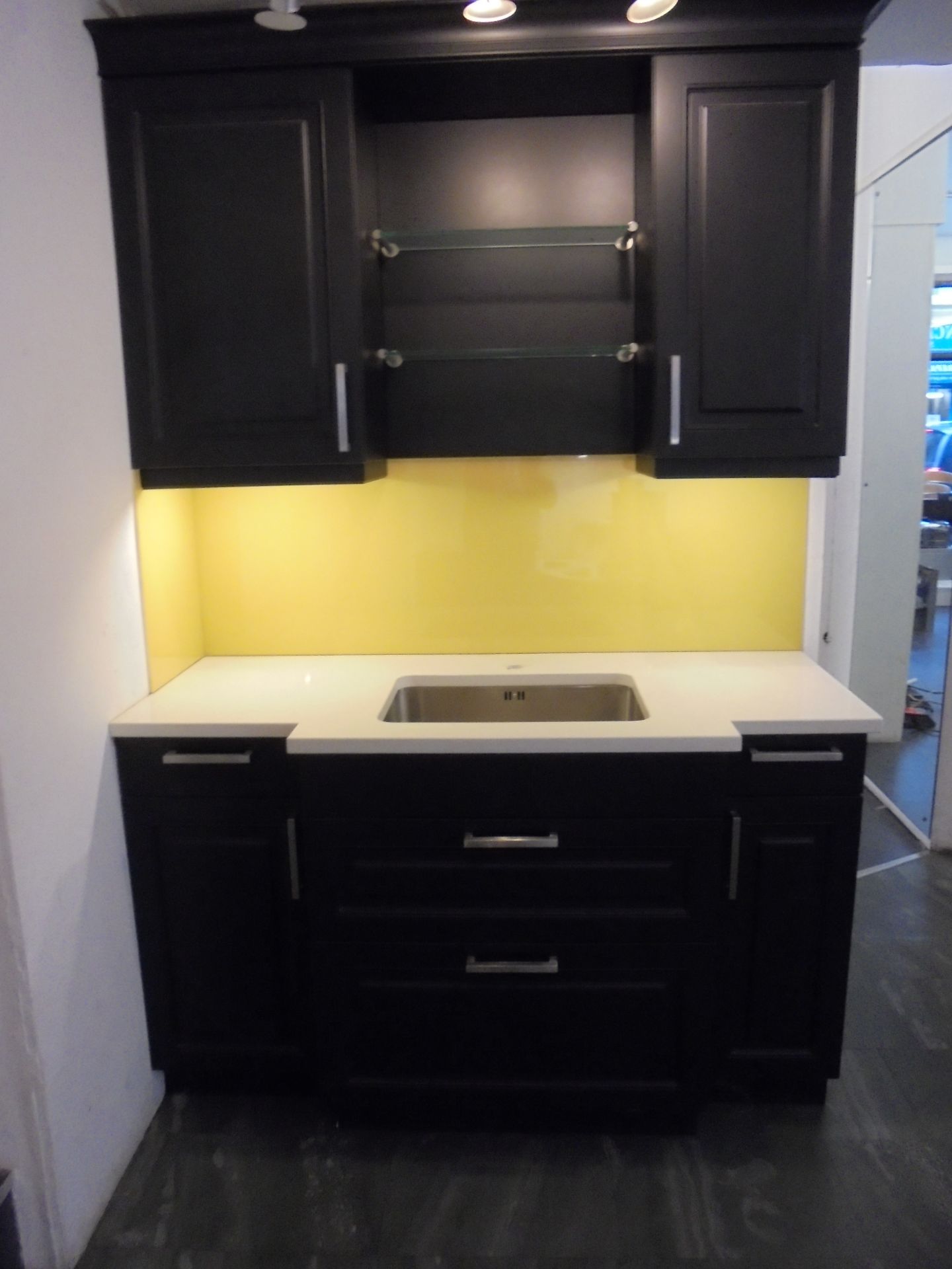 Hacker Kitchen Display in Matt Black. Consists of: 400mm Drawer Line Base Unit, 300mm Drawer Line