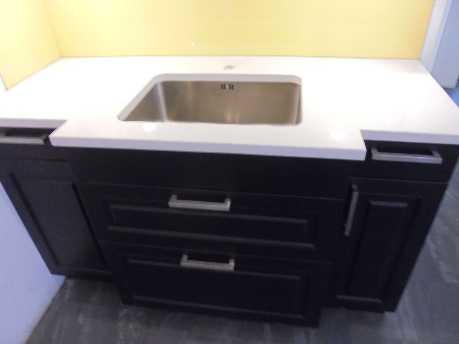 Hacker Kitchen Display in Matt Black. Consists of: 400mm Drawer Line Base Unit, 300mm Drawer Line - Image 2 of 3