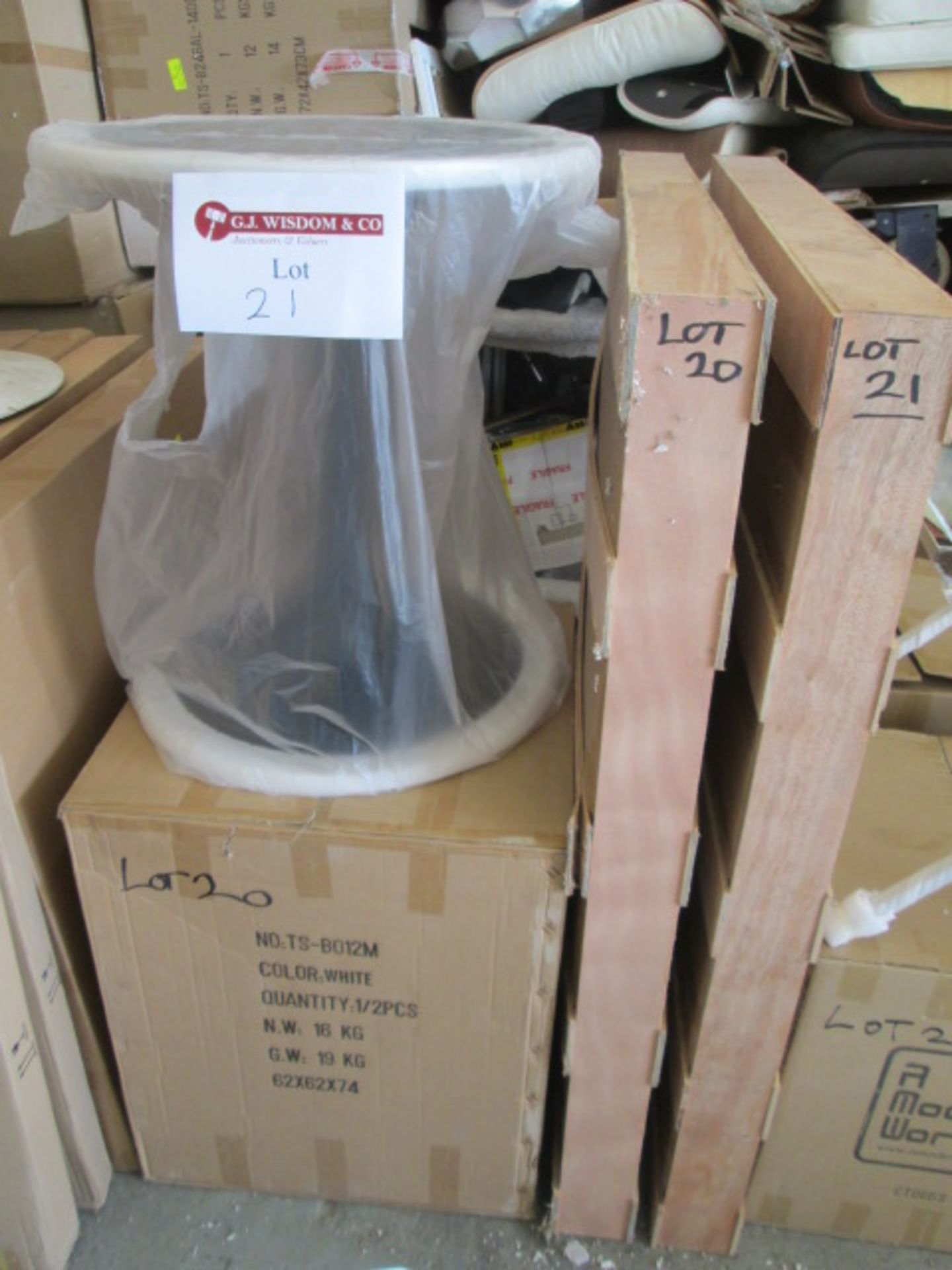 Boxed/As New - Round Stem Table in White with White Marble Top (2 Boxes Model TS-B012M). Size (H) - Image 2 of 2