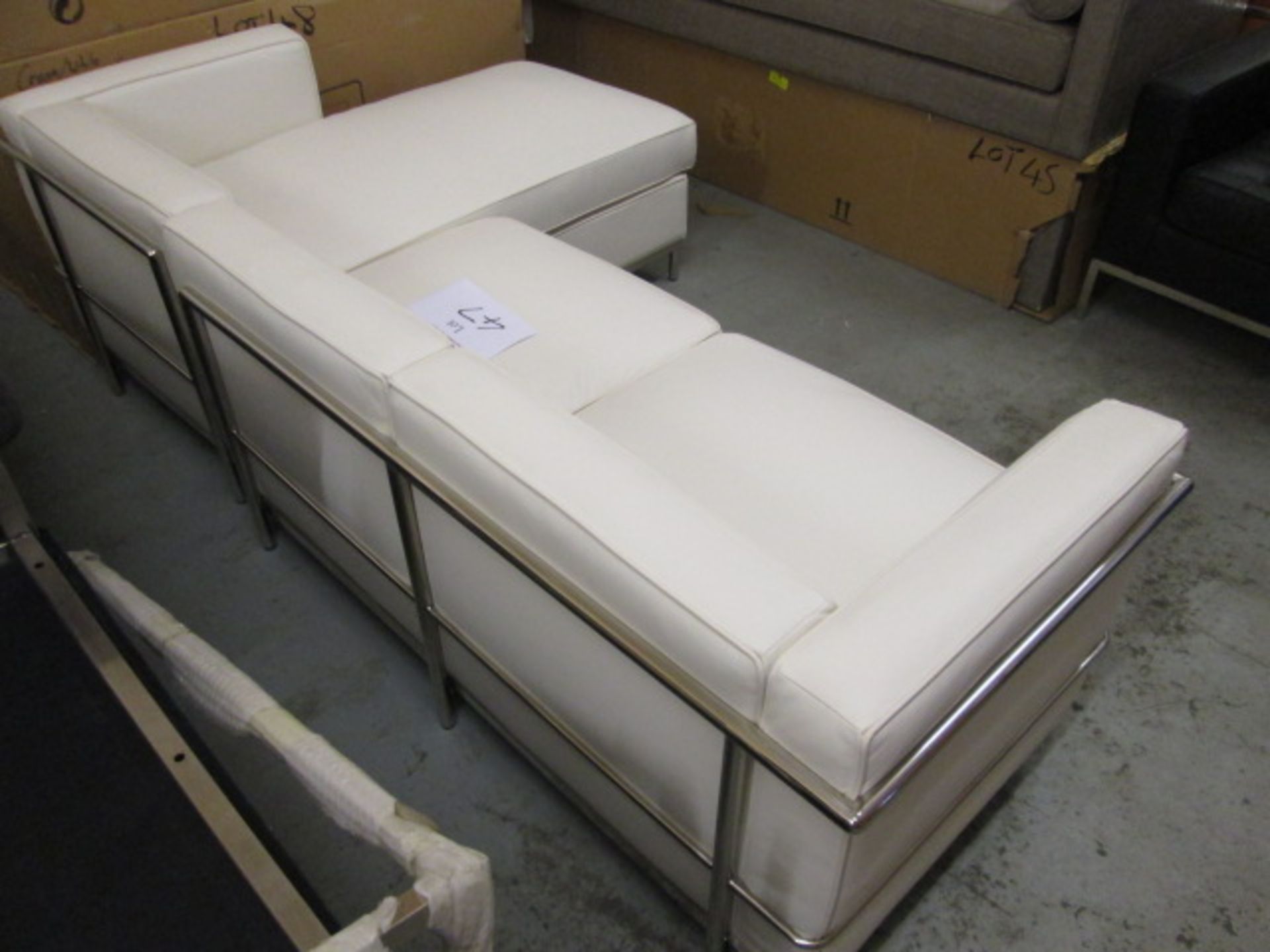 Boxed/As New - Chrome Framed Cream Leather Sofa with Chaise Lounge (2 x Boxes Model TS-S930-L). Size - Image 4 of 4