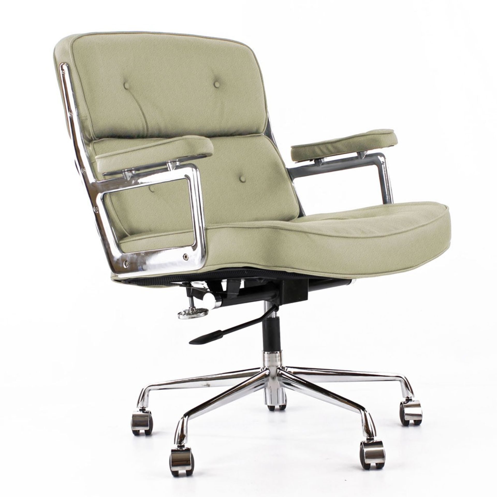 Boxed /As New - Eames Style Lobby Chair in Beige Leather & Stainless Steel Office Chair (Model DU-