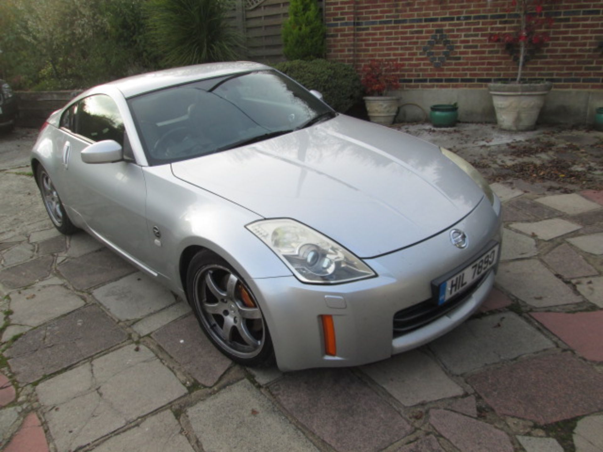 HIL 7890: Nissan 350z in Grey. 3498cc, Petrol, 6 Speed Manual. 2 Previous Owners, First Registered