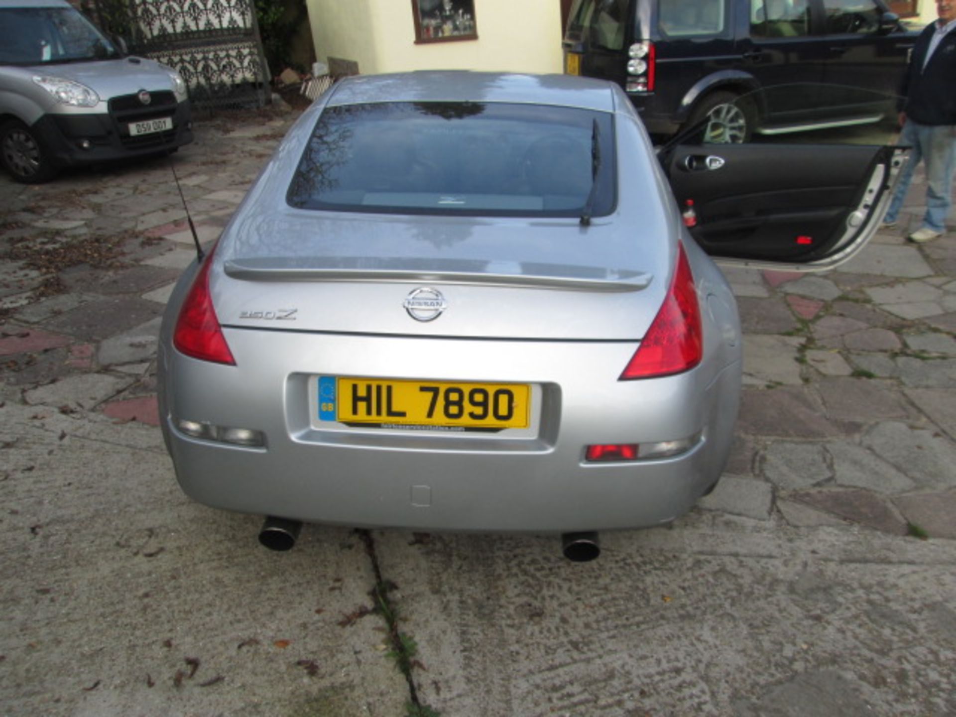 HIL 7890: Nissan 350z in Grey. 3498cc, Petrol, 6 Speed Manual. 2 Previous Owners, First Registered - Image 10 of 38