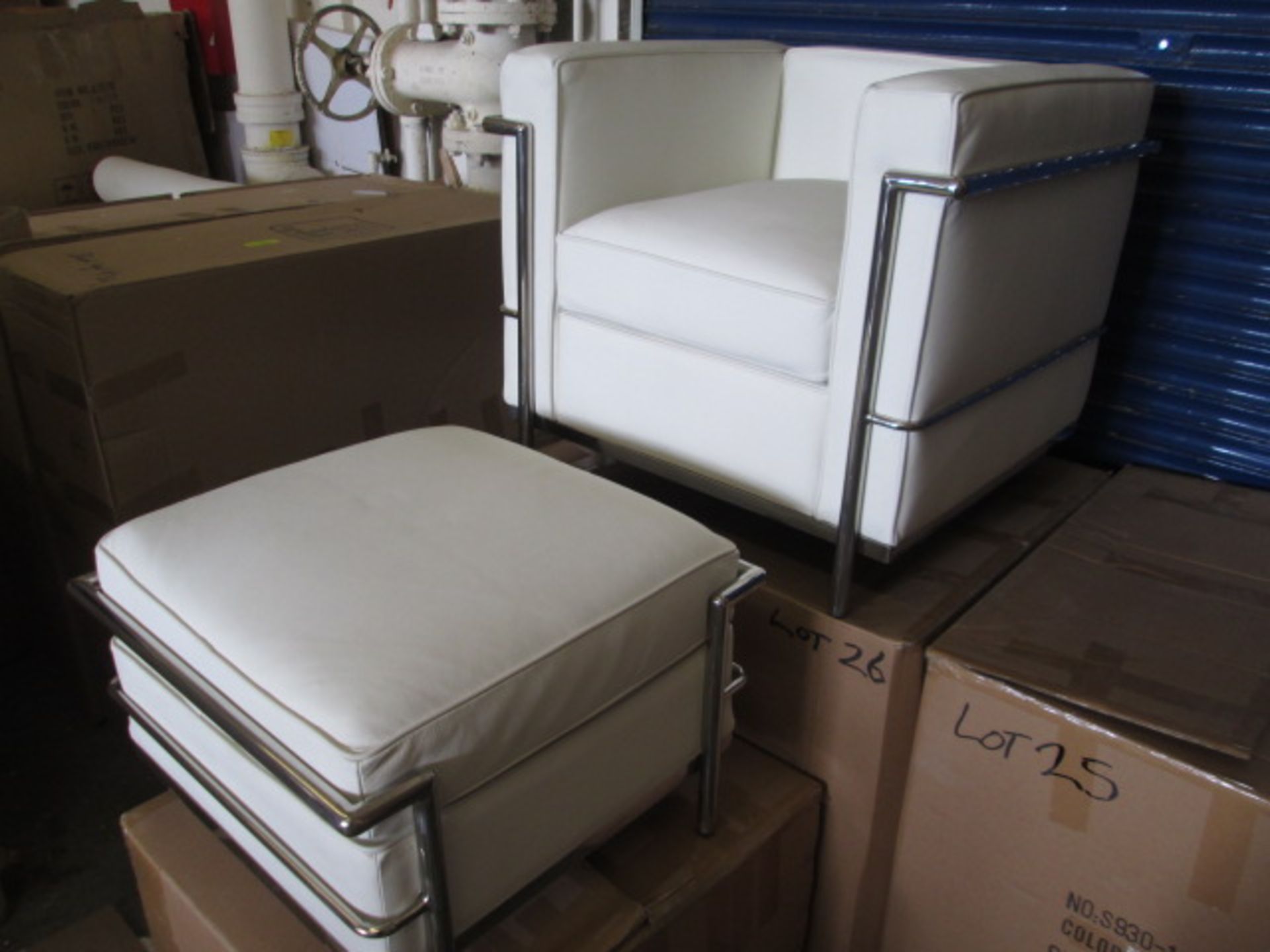 Boxed/As New - Chrome Framed, Cream Leather Arm Chair with Matching Pouffe (2 Boxes Model TS930-1/ - Image 2 of 3