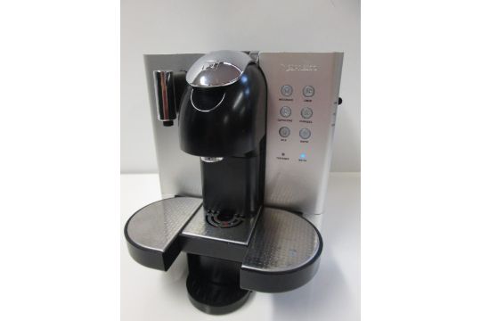 Delonghi Lattissima Premium - Silver EN 720.M Coffee Machine
