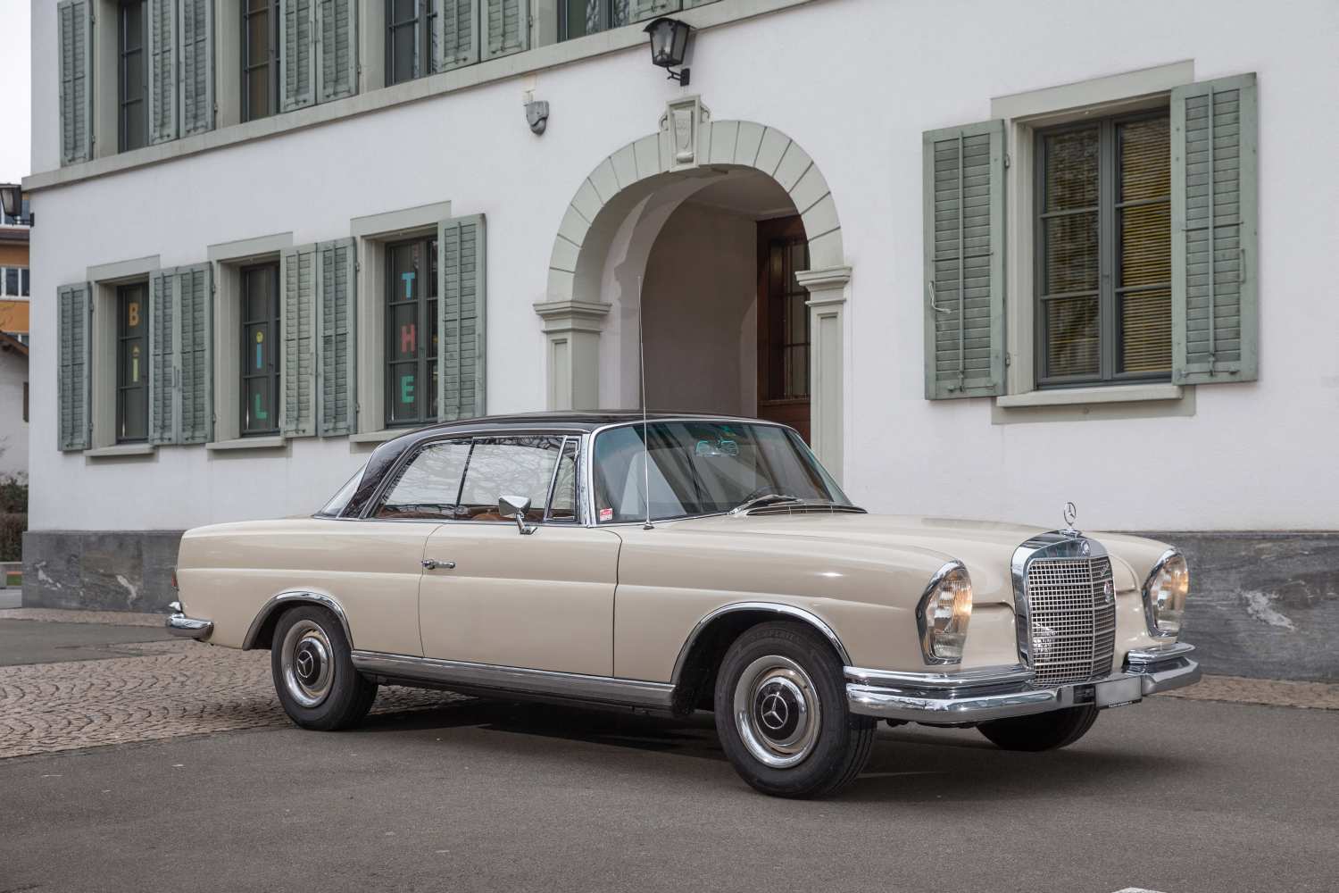 Mercedes Benz 250SE Coupé, Jg. 1967Chassis-Nummer: 111 021100 84371 Motor-Nummer: 129 981 (129 982 -