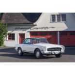 Mercedes Benz 280 SL Pagode, Jg. 1968Chassis-Nummer: 113044-12-001646 Motor-Nummer: 130983-12-001119