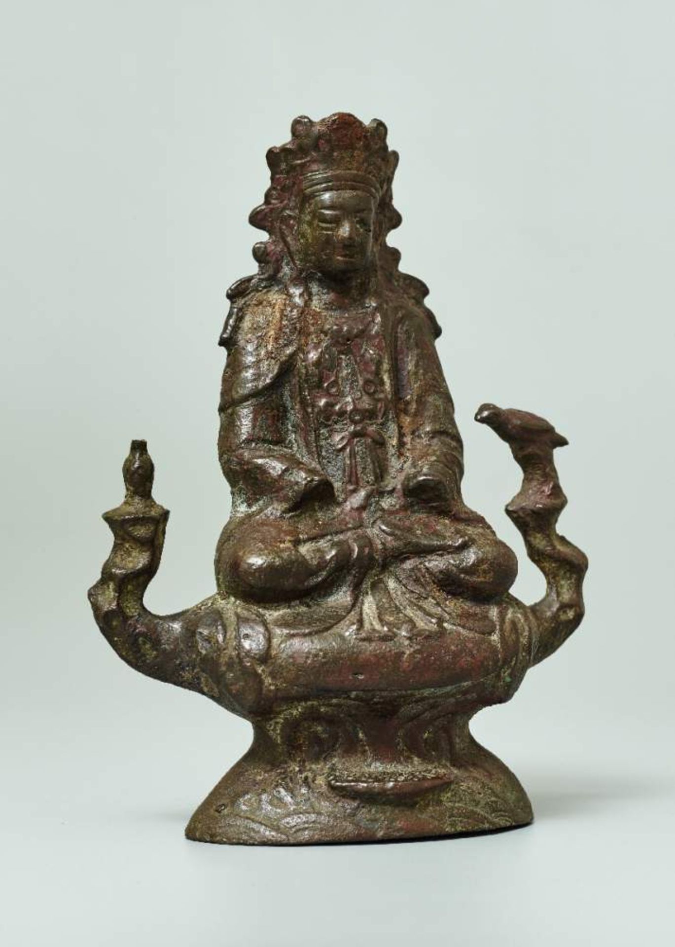 THRONENDER BODHISATTVA GUANYINBronze. China, späte Ming bis Qing-Dynastie, ca. 17. bis 18. Jh. - Image 3 of 6