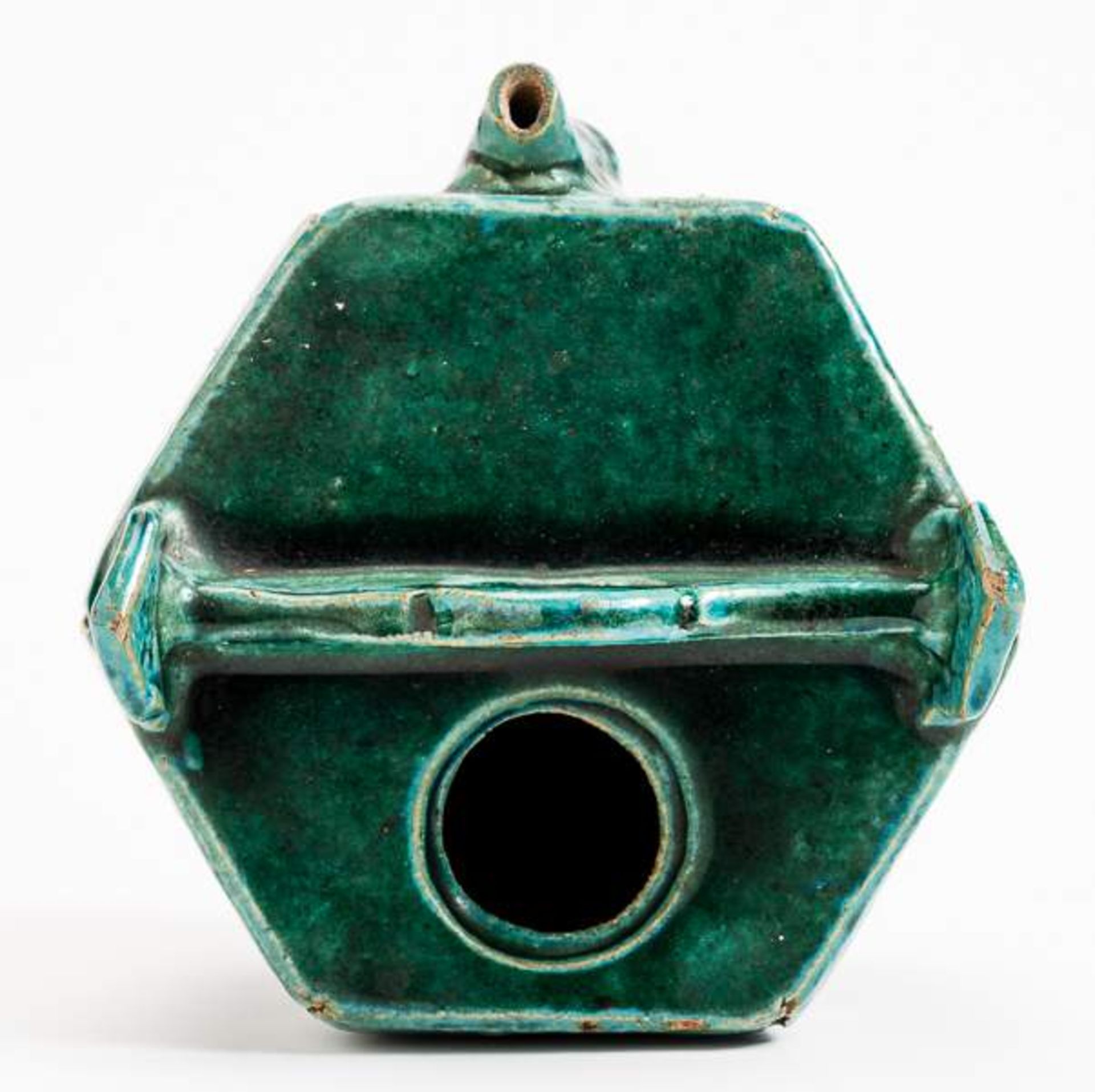 GEFÄSS IN FORM EINES WASSEREIMERS Grün glasierte Keramik. China, Qing, vermutlich 17. Jh. Dieses - Image 14 of 15