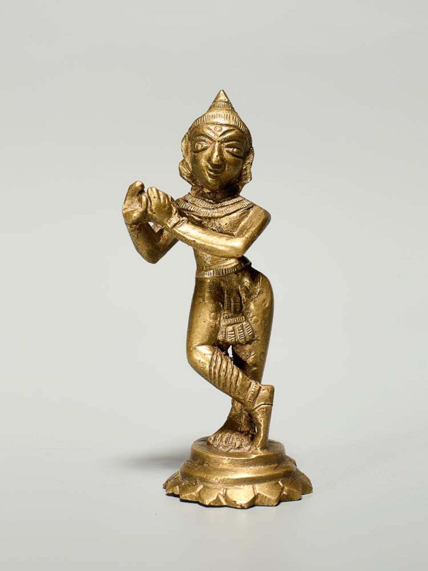 AUF FLÖTE SPIELENDER KRISHNA Bronze. Volkskunst Indien, Kashmir, ca. 19. Jh. Krishna, Inkarnation