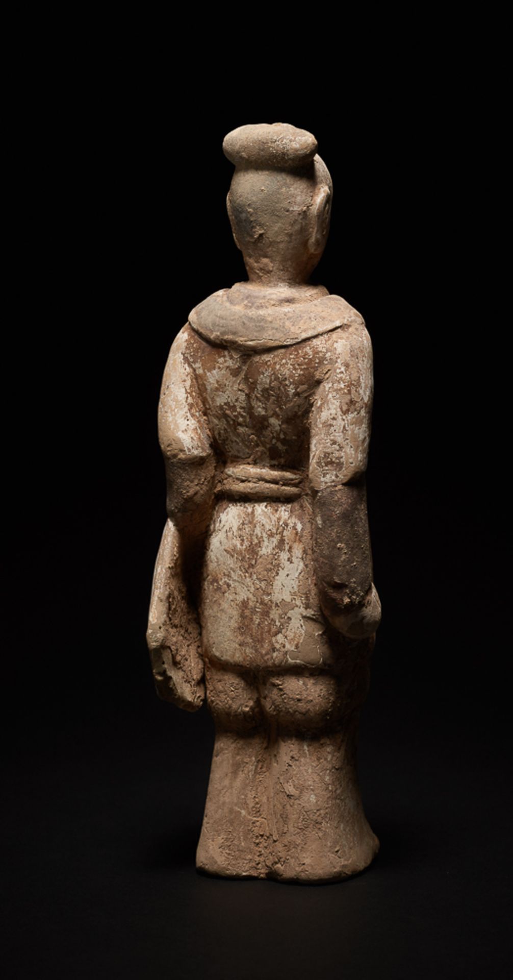 KRIEGER MIT SCHILD Terrakotta mit Bemalung. China, Nördl. Qi-Dynastie (550 - 589) Figurine mit - Bild 5 aus 6