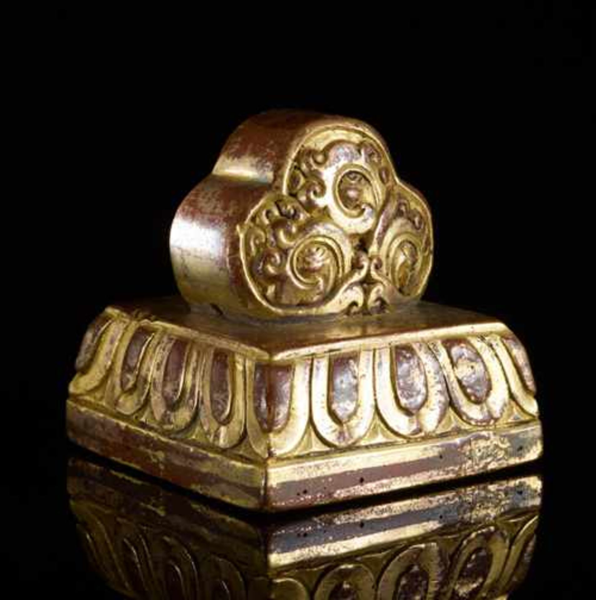 KALACAKRA-SIEGEL Bronze mit Vergoldung. Sinotibetisch, Qing-Dynastie, 18. – 19. Jh. Ein