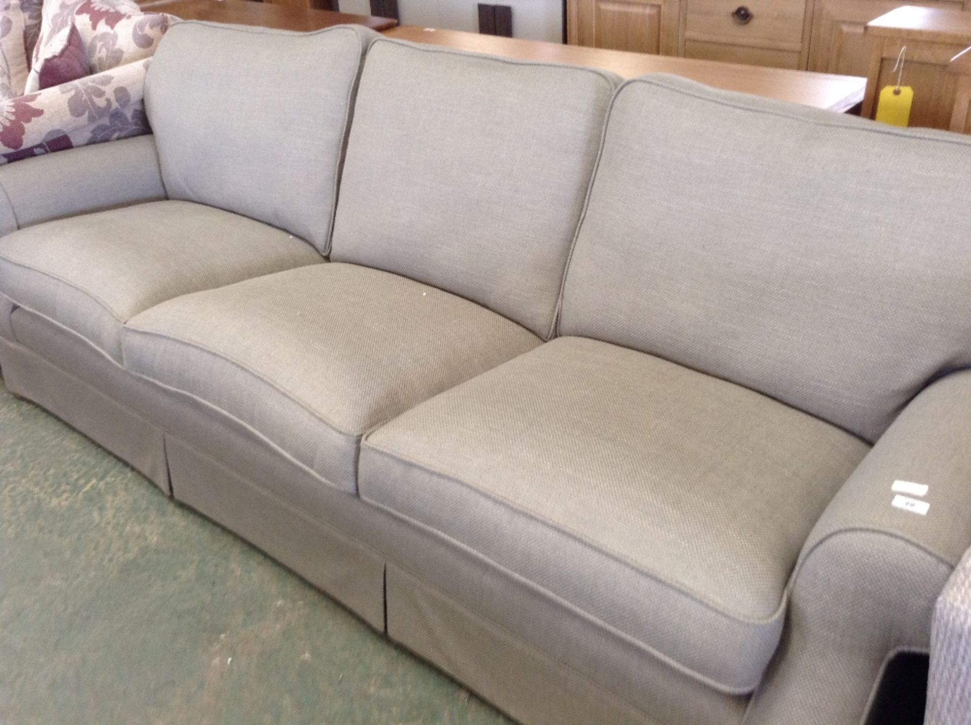 LARGE GREY 3 SEATER SOFA (7/22)