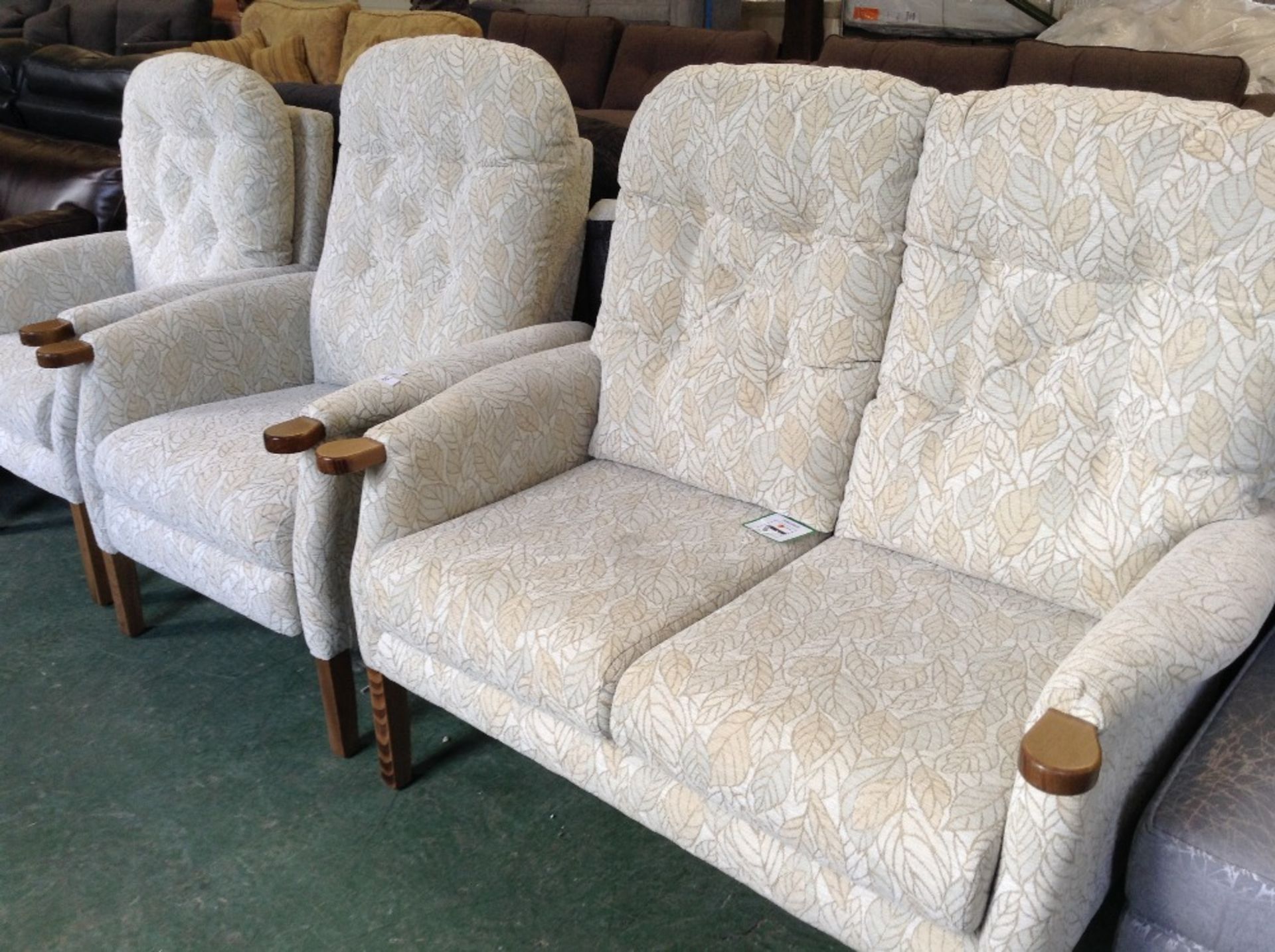 ETON FLORAL PATTERNED 2 SEATER SOFA, CHAIR AND REC