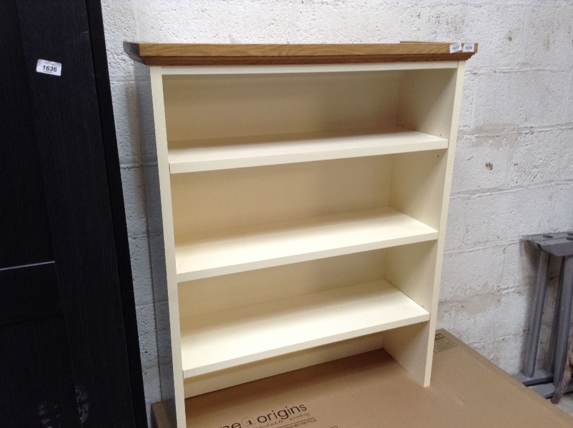 IVORY AND OAK BOOKCASE TOP (return)