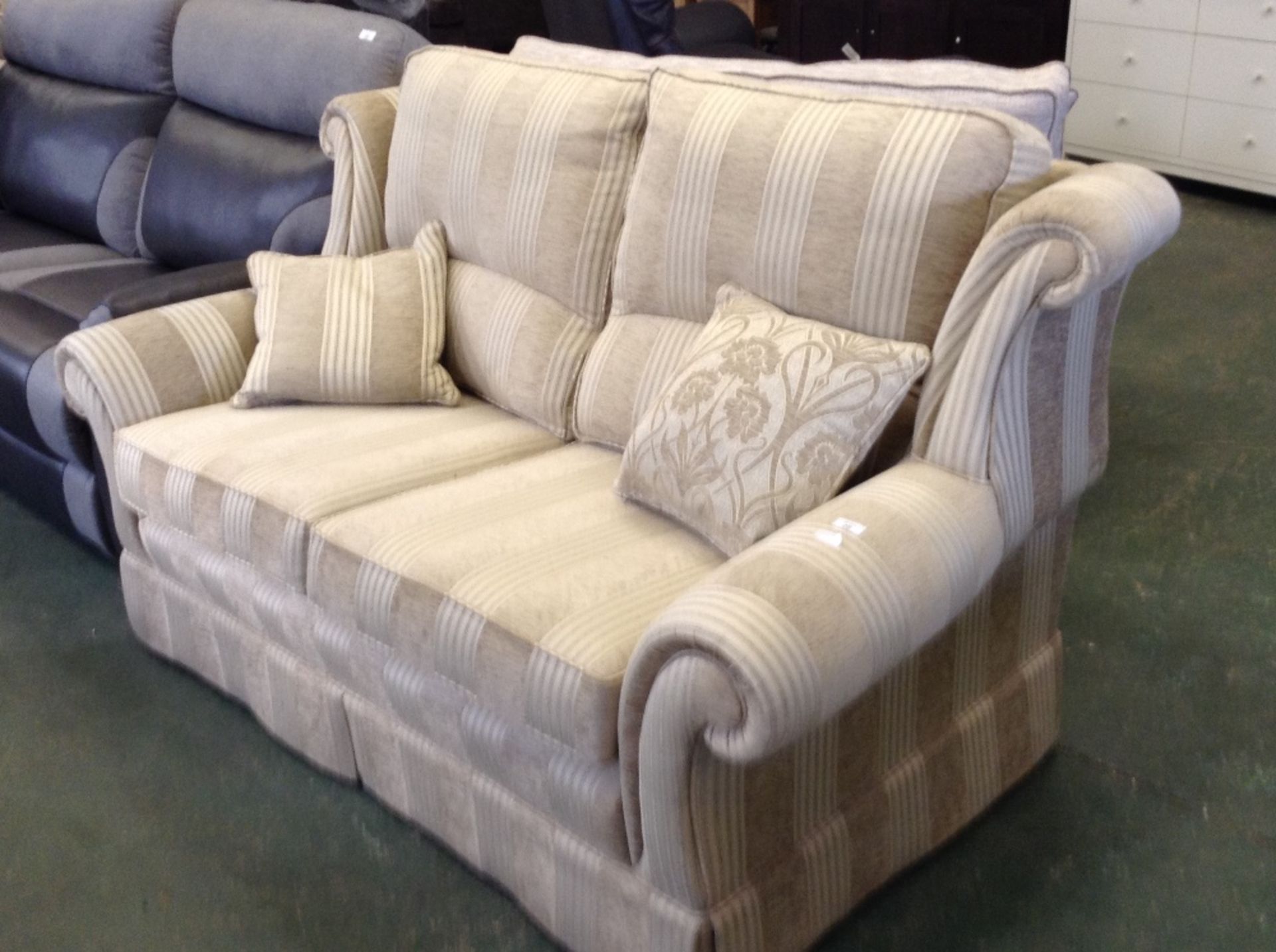 CAMILLA PATTERNED 2 SEATER SOFA (13)