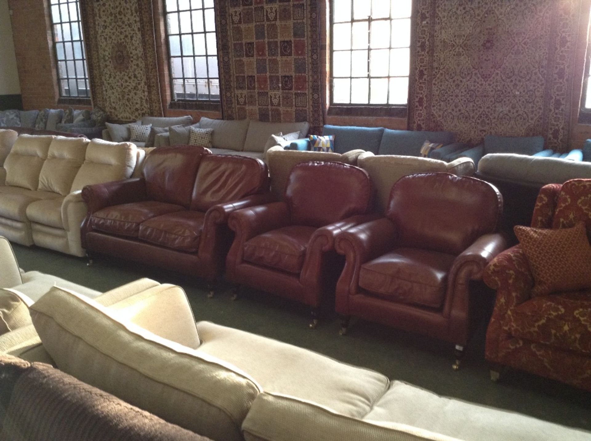 BROWN LEATHER 2 SEATER SOFA AND 2 x CHAIRS (59043-