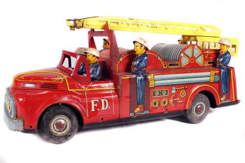 Tin Plate Fire Engine - Japanese - Friction Driven - 1960s - some wear & marks - L 44cm W 12cm