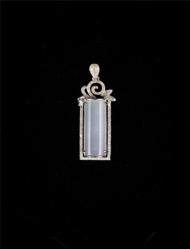 Icy Lavender Jadeite Pendant, 18k White Gold & Diamond Set (NGI Certified) 冰种紫罗兰翡翠18k白金镶钻吊坠