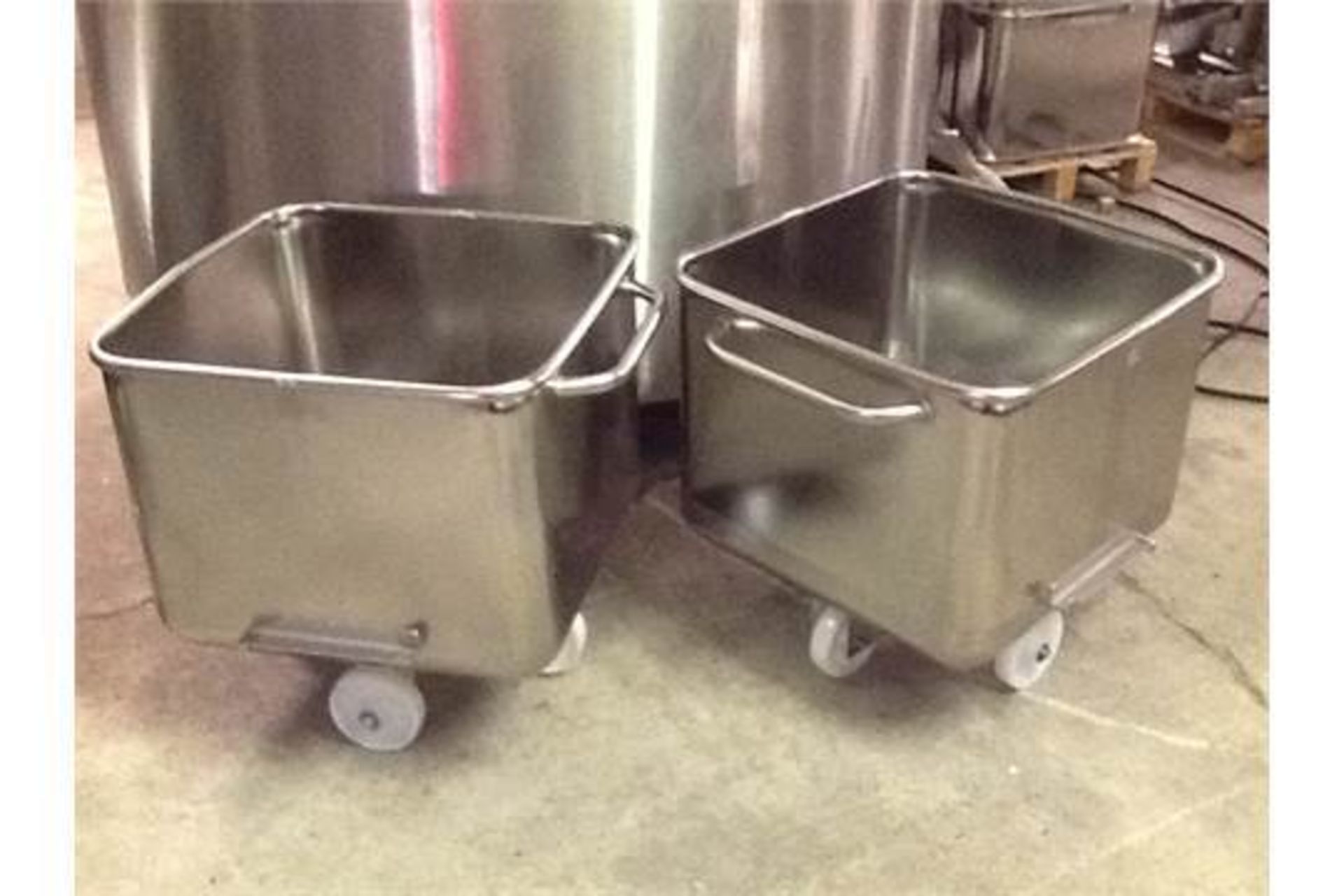 2 X 200L Tote Bins