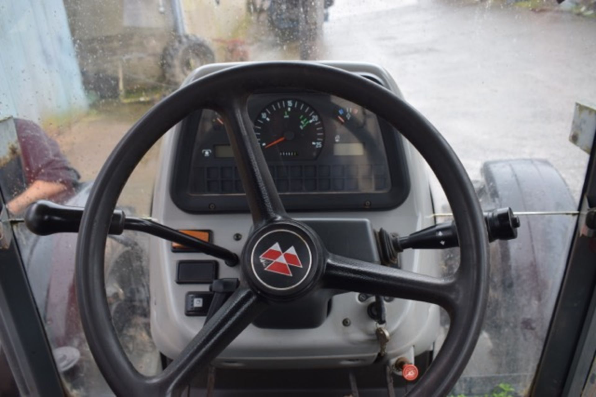 1998 Massey Ferguson 4255 Tractor - Image 6 of 7