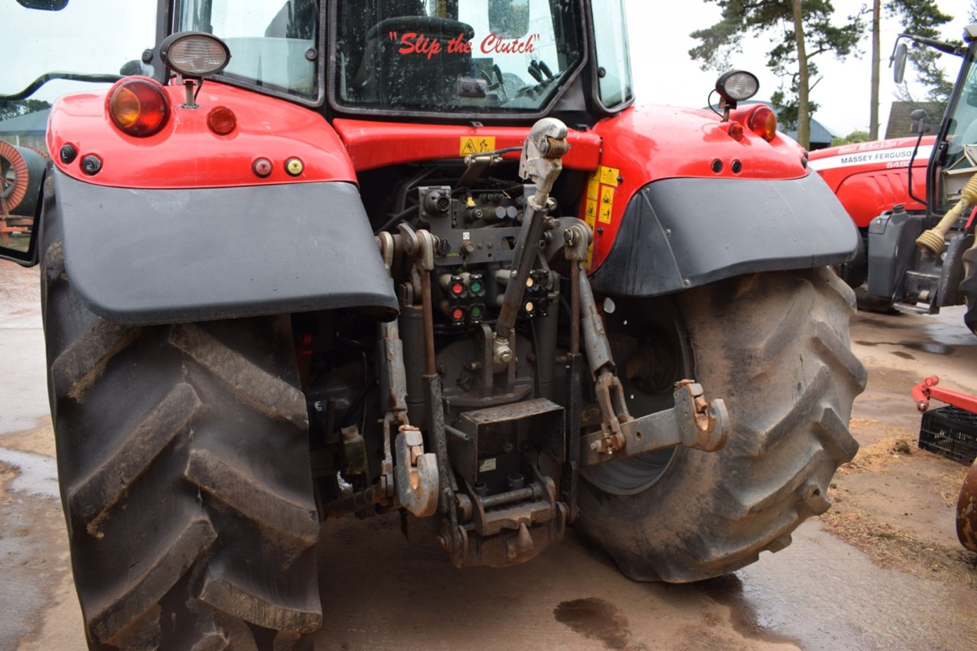 2010 Massey Ferguson 6480 Dyna 6 Tractor - Image 7 of 19