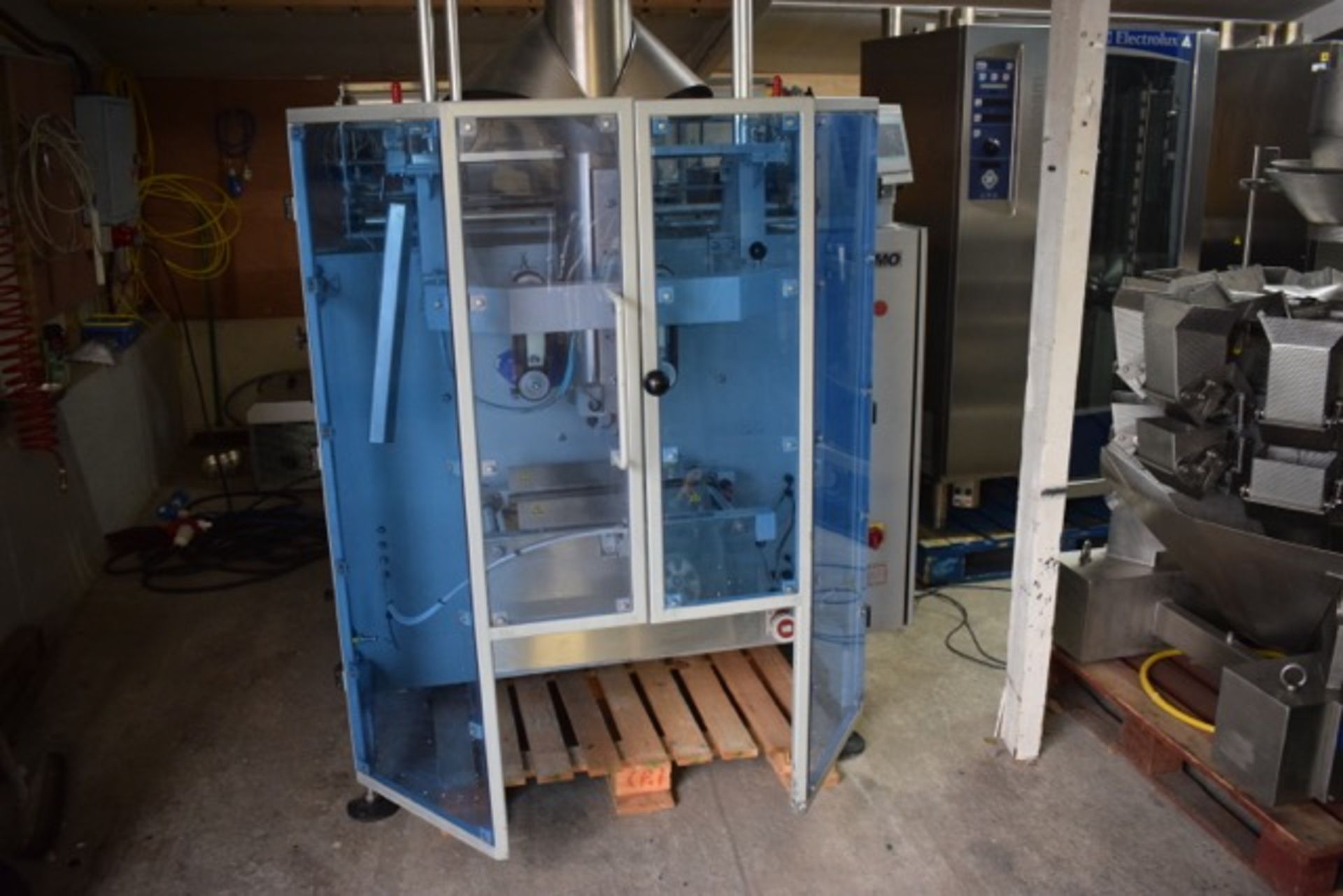 Saimo Multihead Weigher with VFFS Bagger