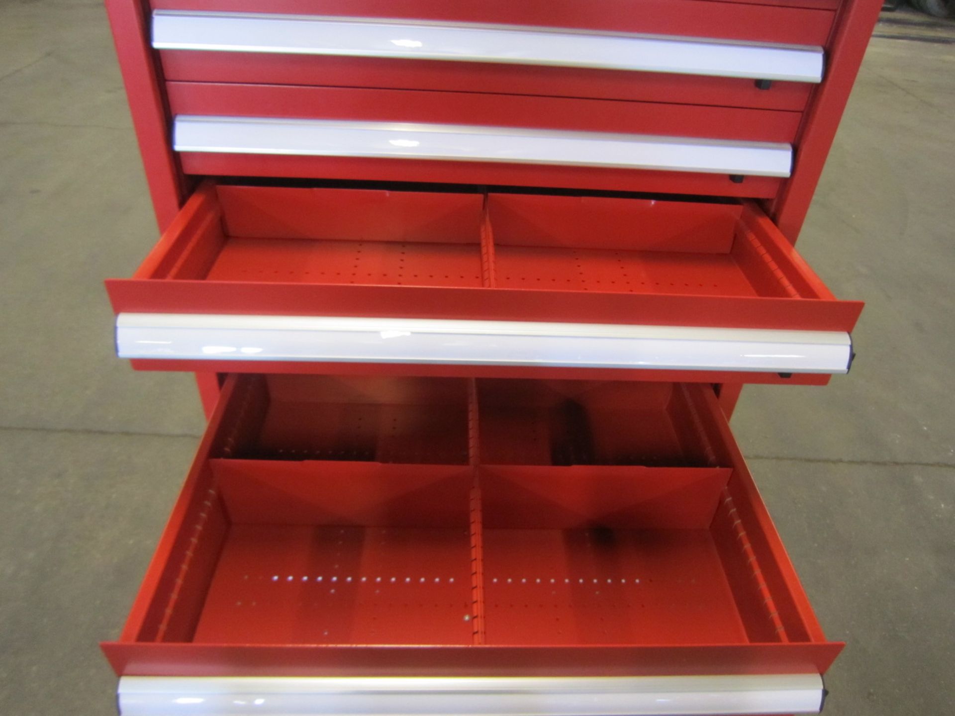 Heavy Duty 10-drawer Tool Cabinet - MINT UNUSED UNIT (shipping quote from MI / 1 of 6 units)