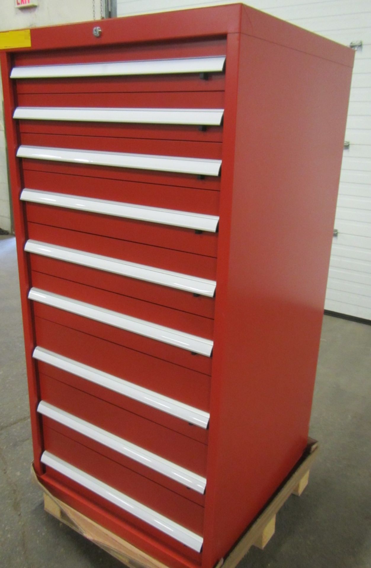 Heavy Duty 10-drawer Tool Cabinet - MINT UNUSED UNIT (shipping quote from MI / 1 of 6 units) - Image 2 of 2