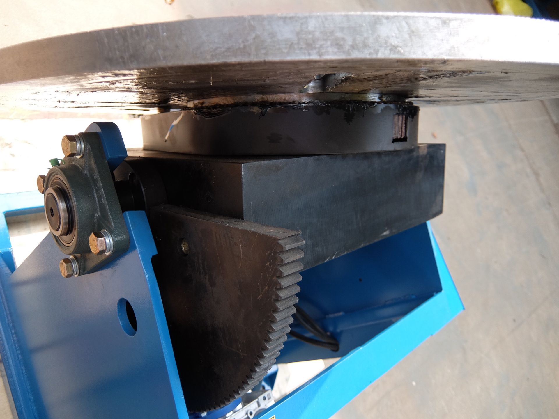 Mint Lacroix Welding Positioner 1300lbs / 600kg Capacity, Full rotation & tilt capability with - Image 2 of 2